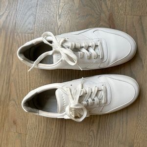 Everlane White Sneakers